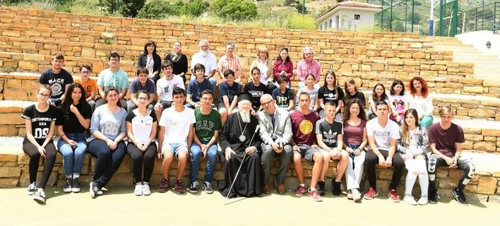 Η Ίμβρος ξαναζωντανεύει: «Κάποτε μας κορόιδευαν «με 3 παιδιά πώς θα ανοίξετε σχολείο;» Τώρα έχουμε 47»